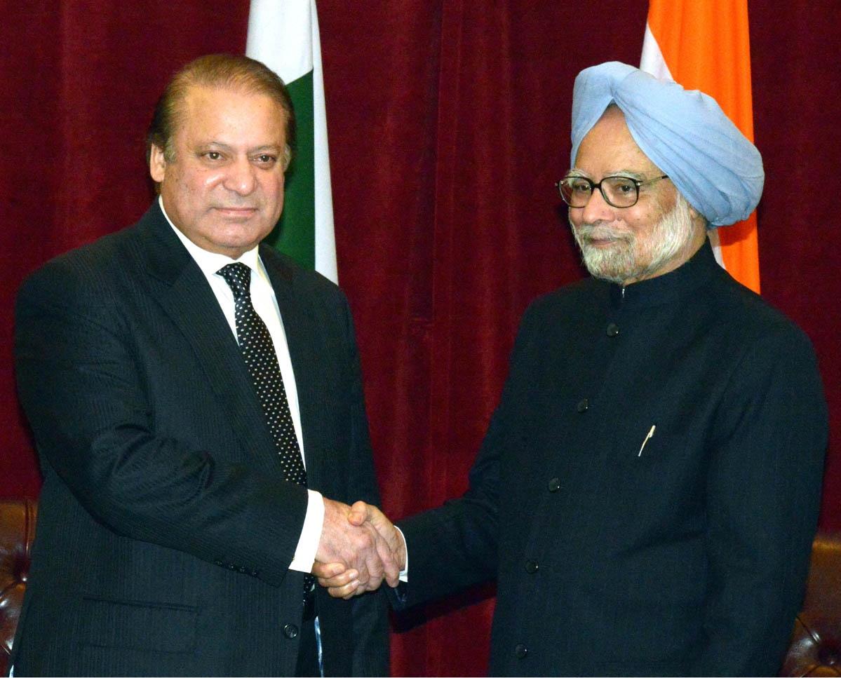 Prime Minister of Pakistan Muhammad Nawaz Sharif shakes hand with his Indian cou