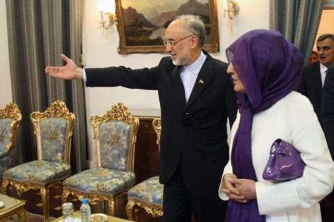 Iran FM Meets Iraqi First Lady  