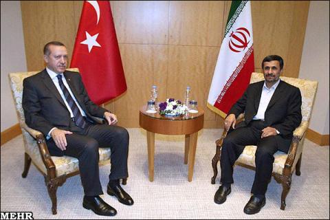 Ahmadinejad meets with Turkish Prime Minister