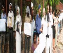 Social Groups Form Human Chain In Delhi to Condemn Religious Extremism 