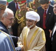  Omani Sultan leaves Tehran, seen off by FM 