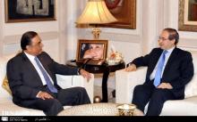 Pakistanˈs Zardari Opposes Foreign Intervention In Syria 