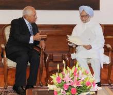 Nawaz Sharifˈs Special Envoy Meets Indian PM 