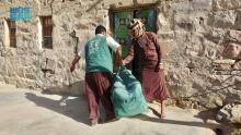 KSrelief Distributes over 96 Tons of Food Baskets to 5,400 Individuals in Shabwah, Yemen