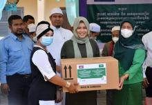 Saudi Ministry of Islamic Affairs Distributes Food Baskets within Custodian of the Two Holy Mosques' Program to Provide Iftar for Fasting People in Cambodia