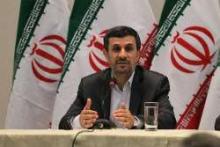 President Ahmadinejad Sympathizes With Quake-hit Victims   