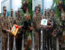 Indo-Pak Armies Exchange Sweets Along LoC On Eid   