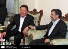 President Ahmadinejad Throws Banquet For Mongolian Counterpart