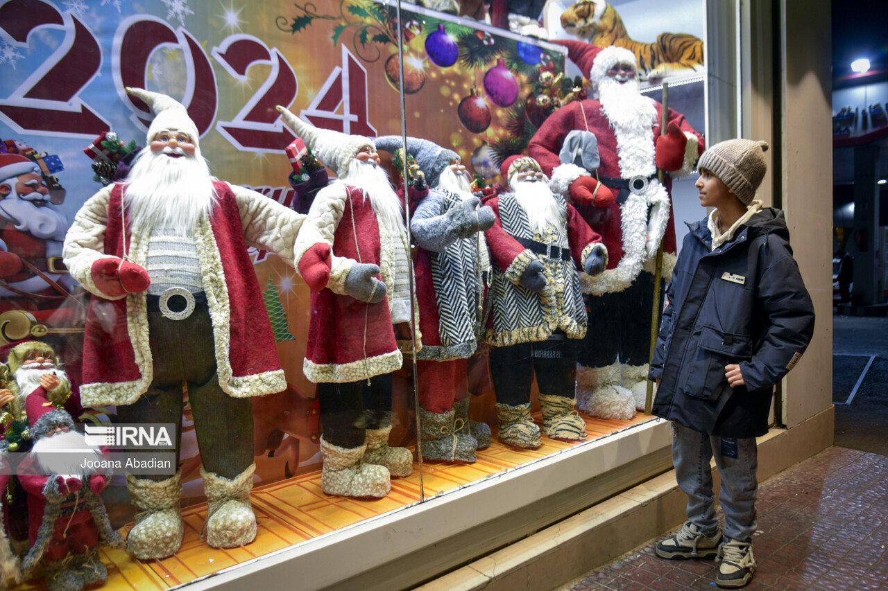 Iranian Armenians getting ready for Christmas, New Year