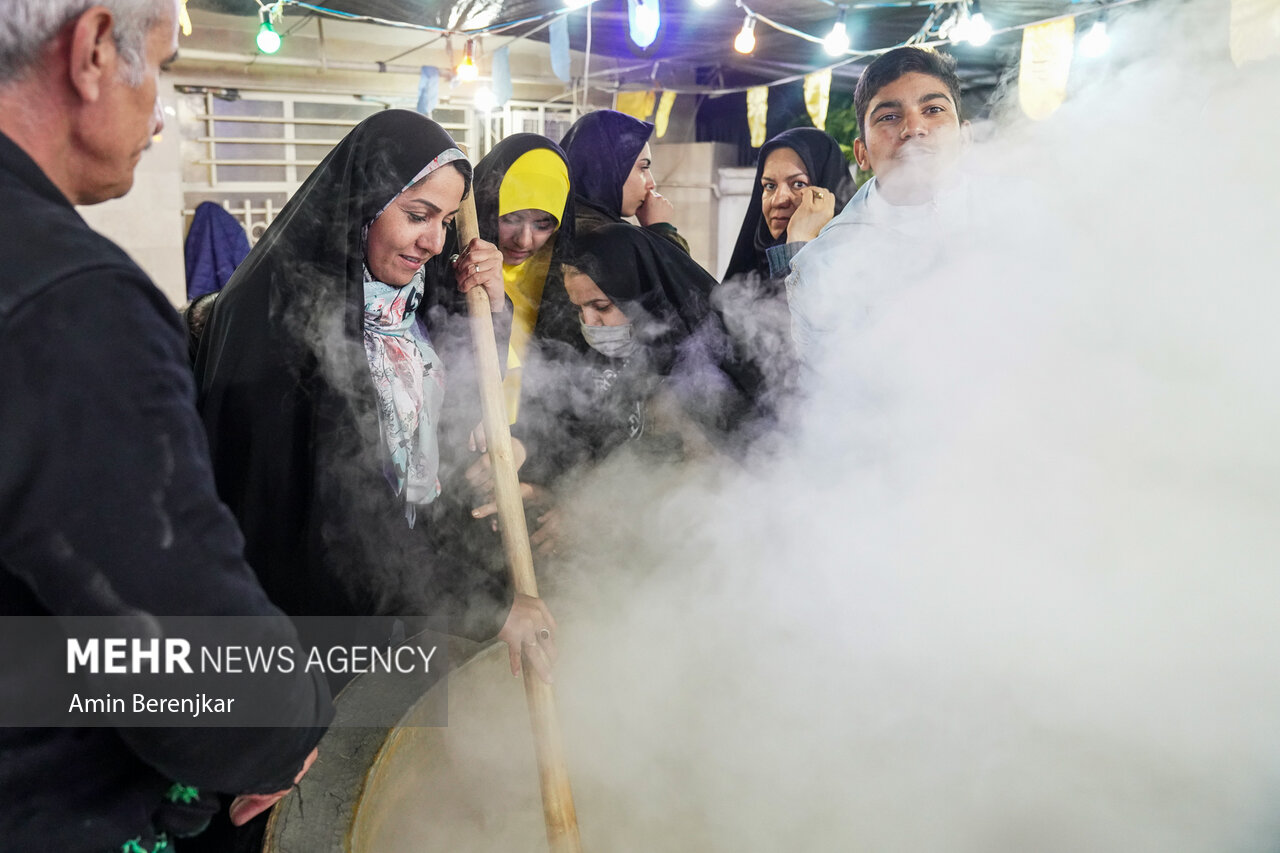 Cooking 30 Tons of "Samani" in Shiraz