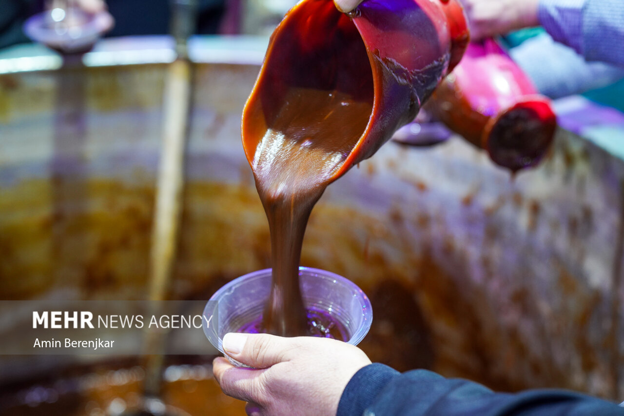 Cooking 30 Tons of "Samani" in Shiraz