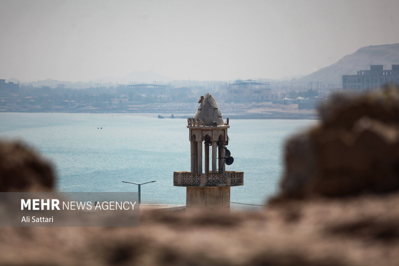 Must-see Hormuz Portuguese Castle in southern Iran