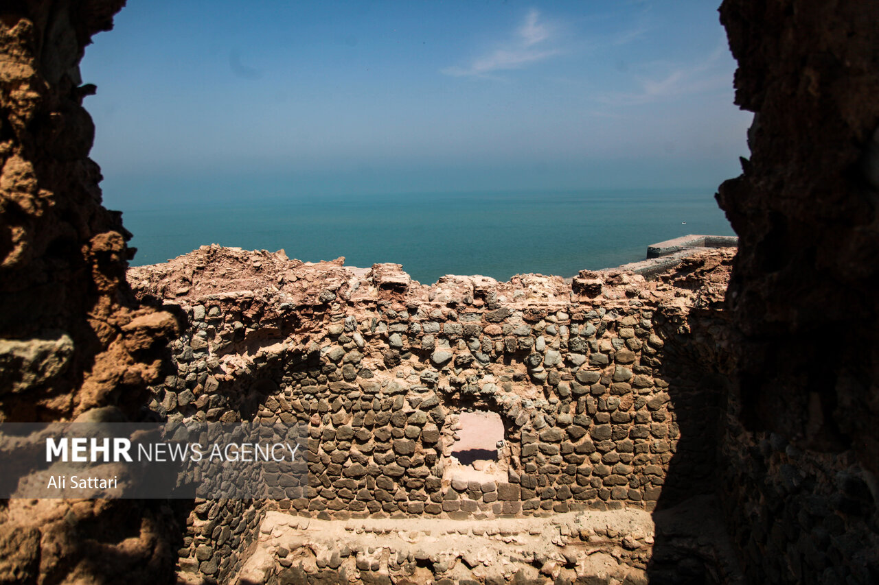 Must-see Hormuz Portuguese Castle in southern Iran