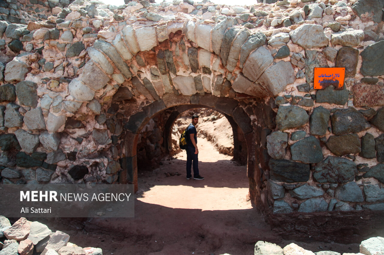 Must-see Hormuz Portuguese Castle in southern Iran