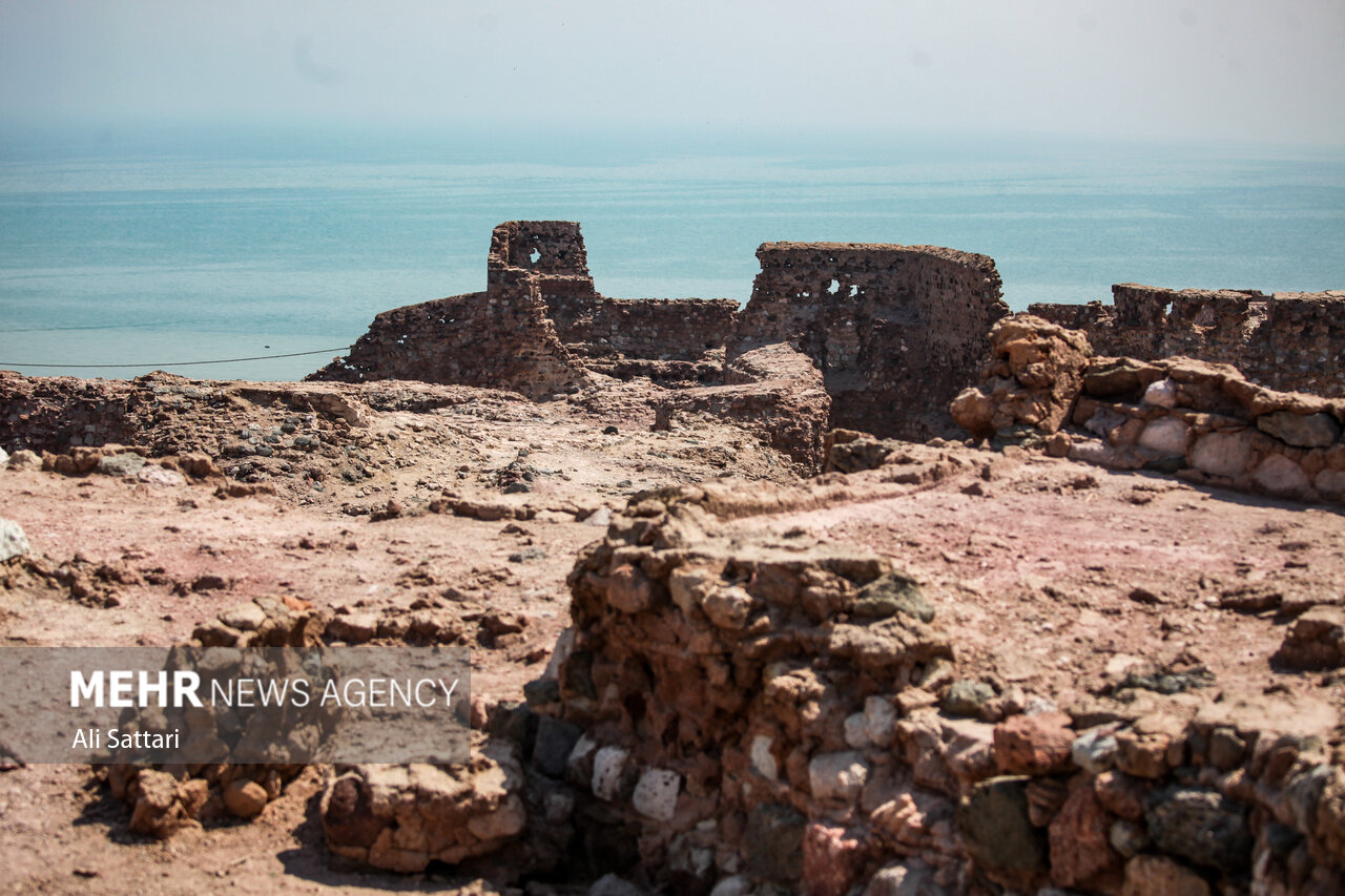 Must-see Hormuz Portuguese Castle in southern Iran