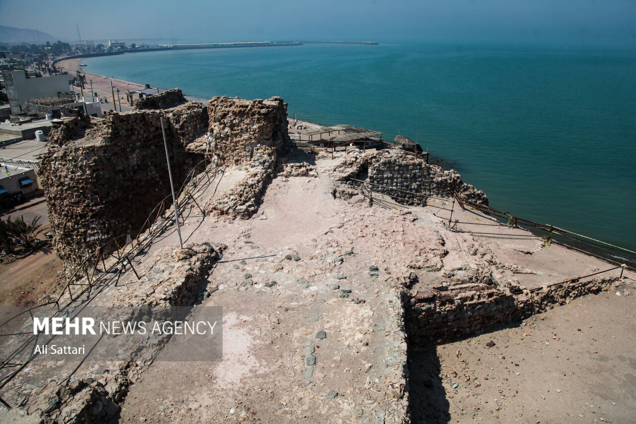 Must-see Hormuz Portuguese Castle in southern Iran