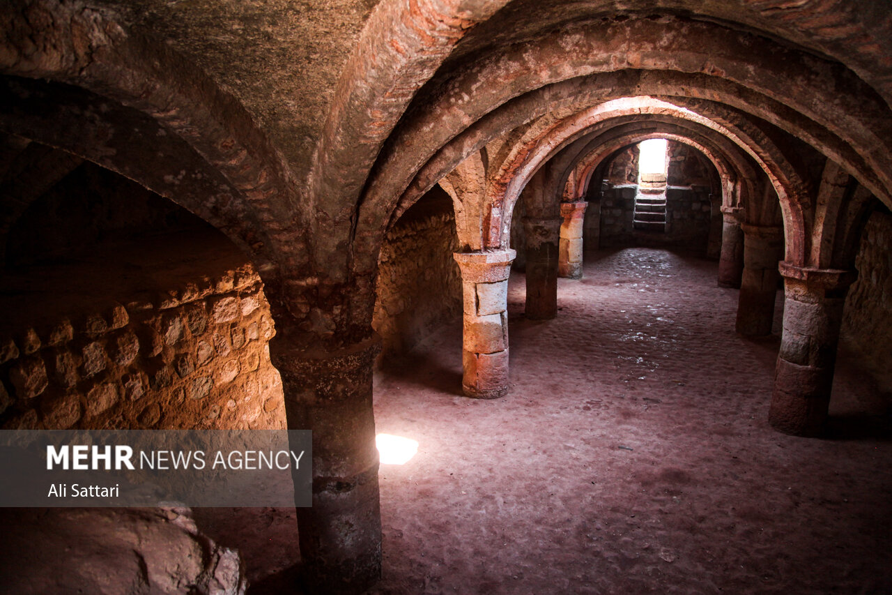Must-see Hormuz Portuguese Castle in southern Iran