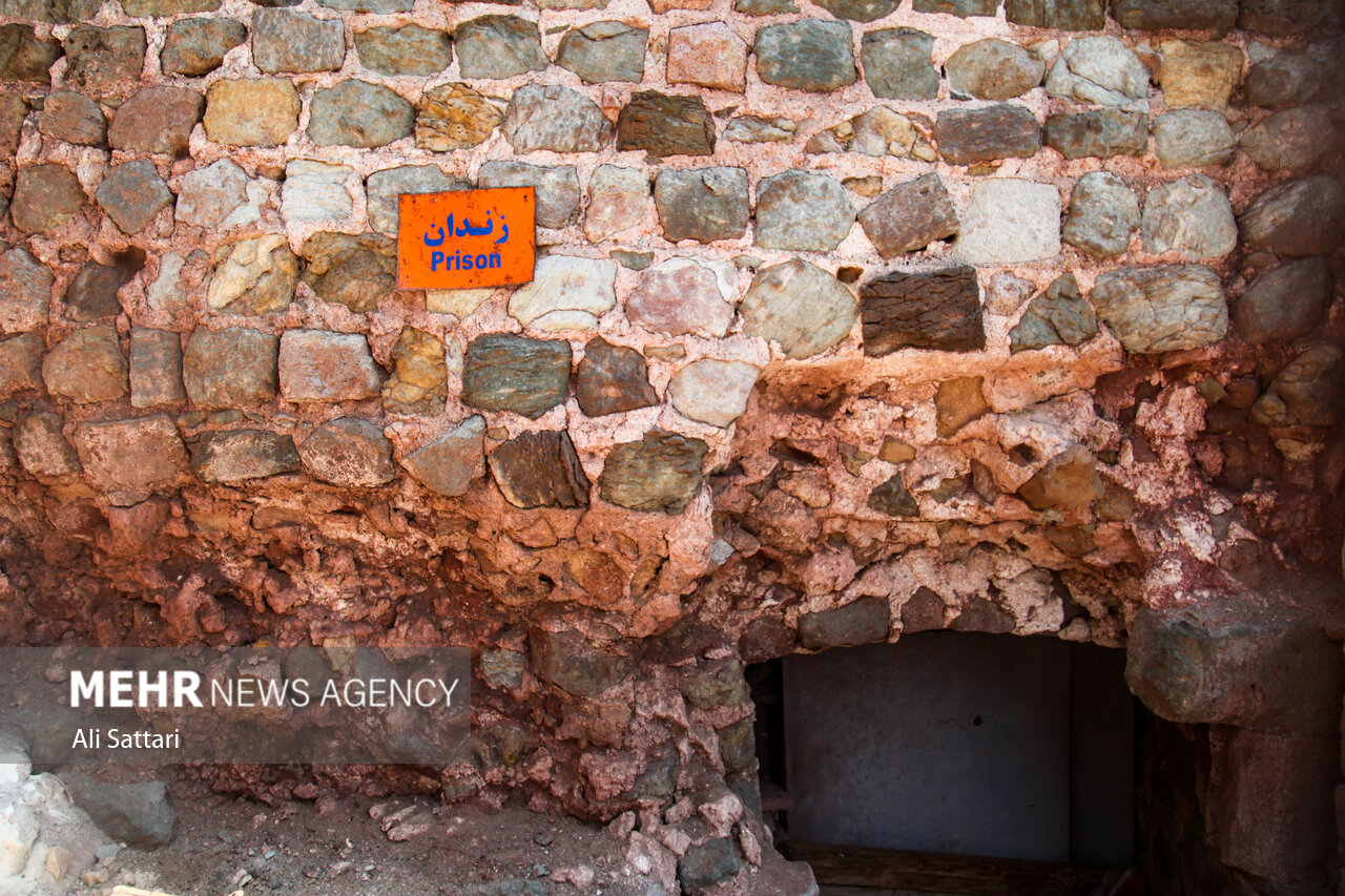 Must-see Hormuz Portuguese Castle in southern Iran