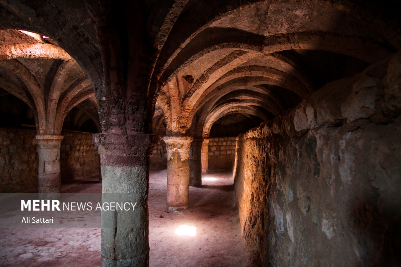 Must-see Hormuz Portuguese Castle in southern Iran