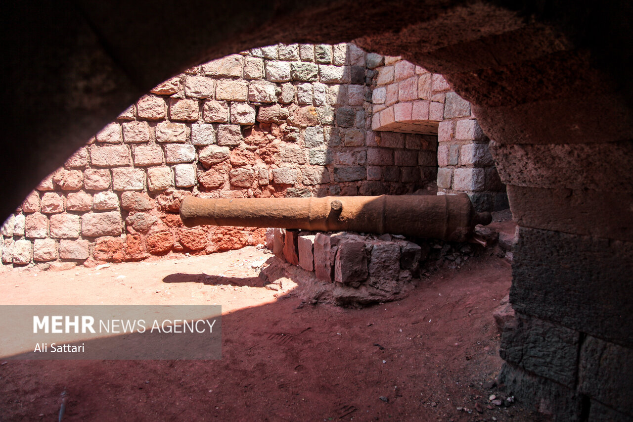 Must-see Hormuz Portuguese Castle in southern Iran