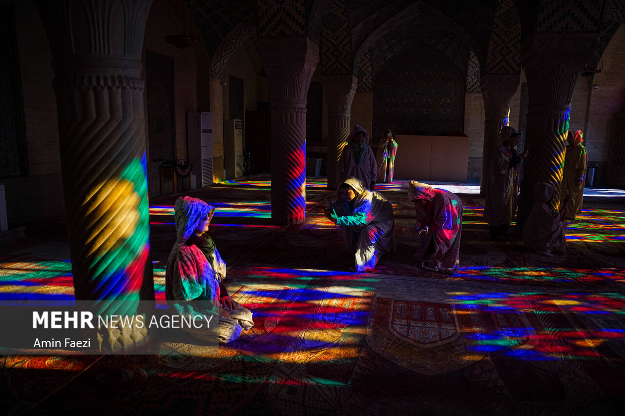 Foreign tourists visit Nasir al-Mulk Mosque in Shiraz