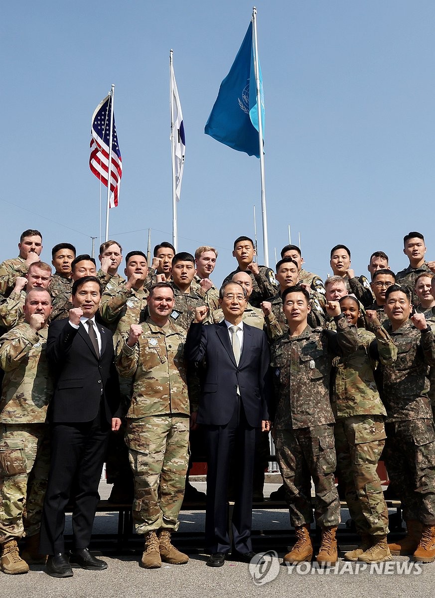 Acting president tours JSA