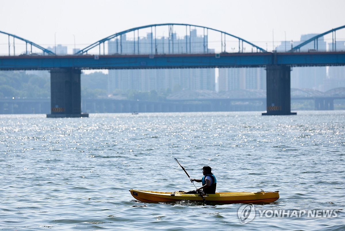 Kayak festival in Han River