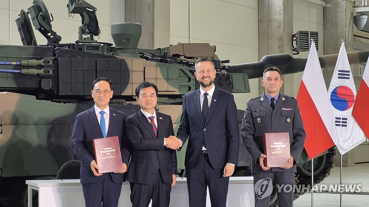 Poland signs $6.5 bln deal for K2 tanks