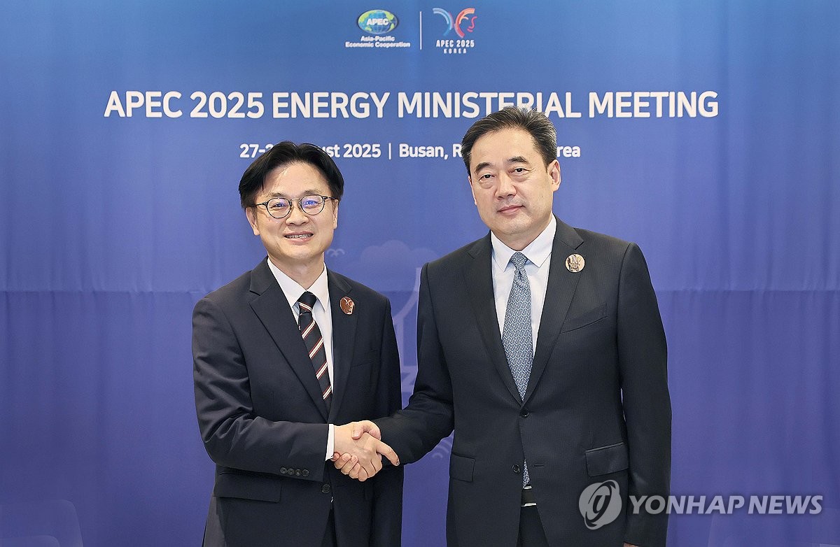 S. Korean energy minister meets Chinese official