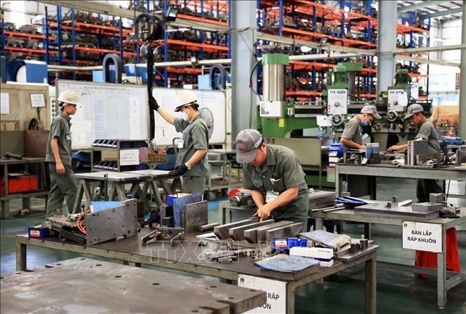 Vietnam’s Foreign Direct Investment Payout Reaches Five-Year Peak Vietnam’s Foreign Direct Investment Payout Reaches Five-Year Peak