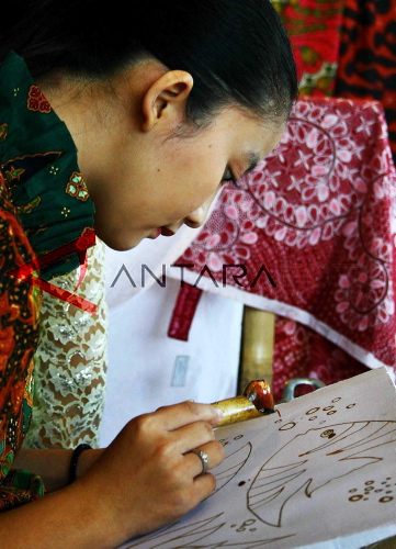 THE JAVA HERITAGE