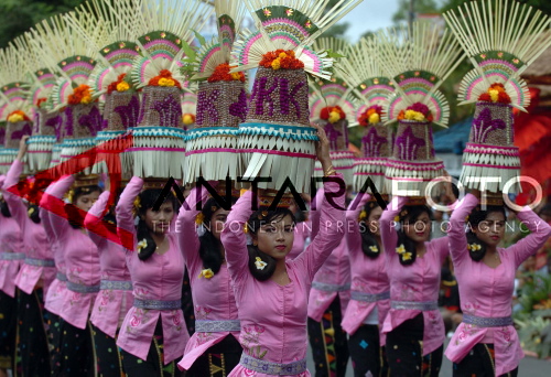 NATIONAL CULTURE PARADE