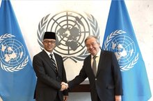 Indonesia’s Foreign Affairs Minister Sugiono (left) meets UN Secretary-General Antonio Guterres (right) at U.N. headquarters in New York, Monday (Feb. 16, 2026). (ANTARA/HO-MoFA)