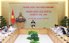 Prime Minister Pham Minh Chinh, Chairman of the Central Council for Emulation and Commendation for the 2021–2026 tenure, chairs the council’s 12th session in Hanoi, June 28, 2025. (Photo: VNA)