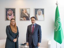 Minister of Foreign Affairs Meets with Secretary-General of DCO