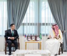 Minister of the National Guard Receives Korean Minister of National Defense