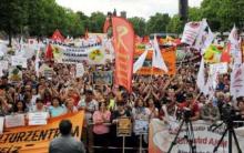 Tens Of Thousands Call For Erdoganˈs Resignation At German Demo 