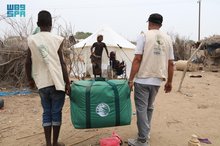 KSrelief Distributes Shelter Materials in Yemen’s Lahij  