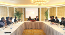 Deputy Minister of Foreign Affairs Nguyen Minh Hang attends the second HSBC Global Investment Summit (GIS) in Hong Kong (China). (Photo: VNA)