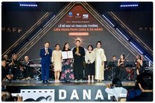 At the closing ceremony of the second Da Nang Asian Film Festival (DANAFF II – 2024). (Photo courtesy of DANAFF)