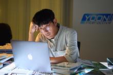 A still from "Lobby," provided by Showbox, shows actor-director Ha Jung-woo. (PHOTO NOT FOR SALE) (Yonhap)