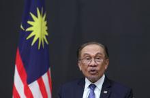 Malaysian Prime Minister Anwar Ibrahim speaking during a press conference after concluding his three-day official visit to South Korea, here on Tuesday