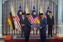 Prime Minister Anwar Ibrahim and the Sultan of Brunei, Sultan Hassanal Bolkiah witnessed on Wednesday the exchange of a Memorandum of Understanding (MoU) on health cooperation between the two countries.