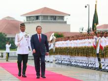 Chinese Premier Li Qiang, who is on a three-day official visit to Malaysia, was given an official welcoming ceremony at Dataran Perdana, here Wednesday
