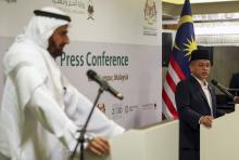  Dr Mohd Na'im Mokhtar (right) and Dr Tawfiq Fawzan Muhammed Al-Rabiah (left)