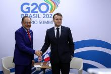 O DE JANEIRO (Brazil ), Nov 19 -- Prime Minister Datuk Seri Anwar Ibrahim shake hands with the French President Emmanuel Macron during Bilateral Meeting in conjunction with the G20 Summit held at the Museum of Modern Art (MAM) on Monday.