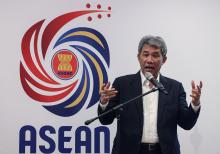 Malaysian Foreign Minister  Mohamad Hasan 