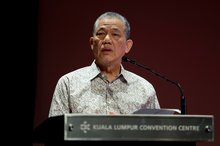 Malaysian Deputy Prime Minister Fadillah Yusof 