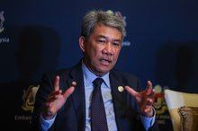 Foreign Minister Mohamad Hasan