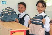 KSrelief Distributes 600 School Bags and Uniforms to Students in Hadhramaut